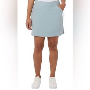 32 degree cool skort with side pockets. Excellent condition! Size Large